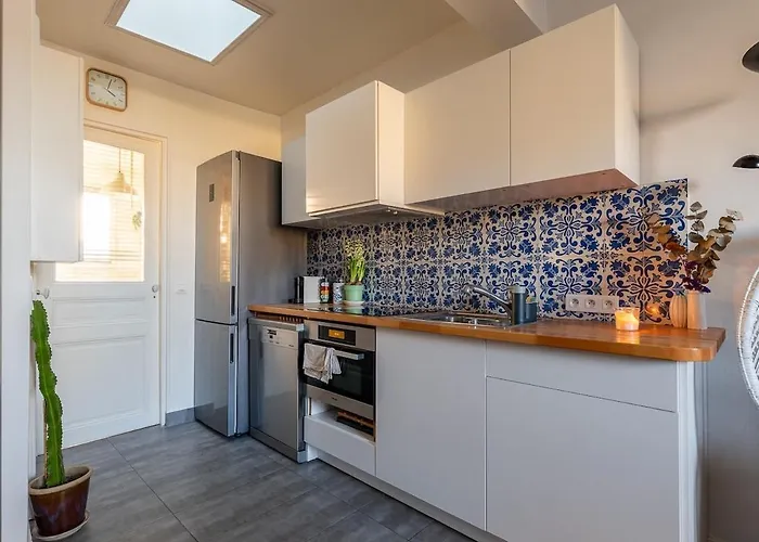 Cozy Escape In A Refined 2 - 14e